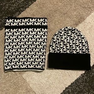 Michael Kors Hat & Scarf Set